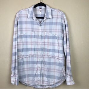 Free people women’s buttons up blue/pink‎ size S